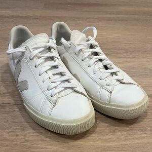 Womens Veja campo sneakers size 8
